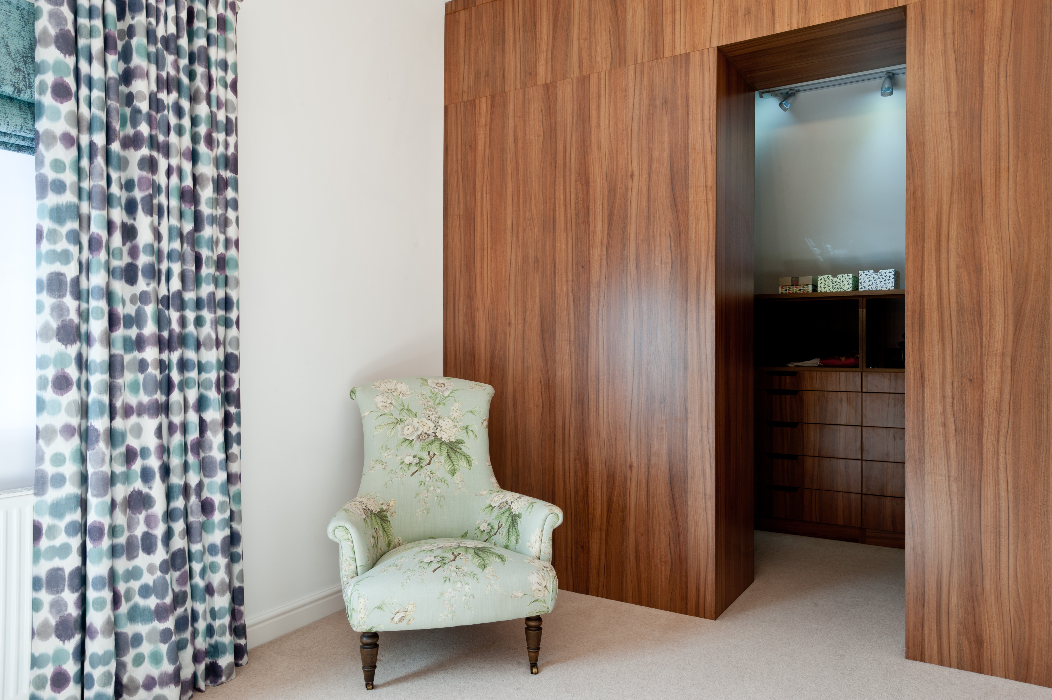 seating area in bedroom