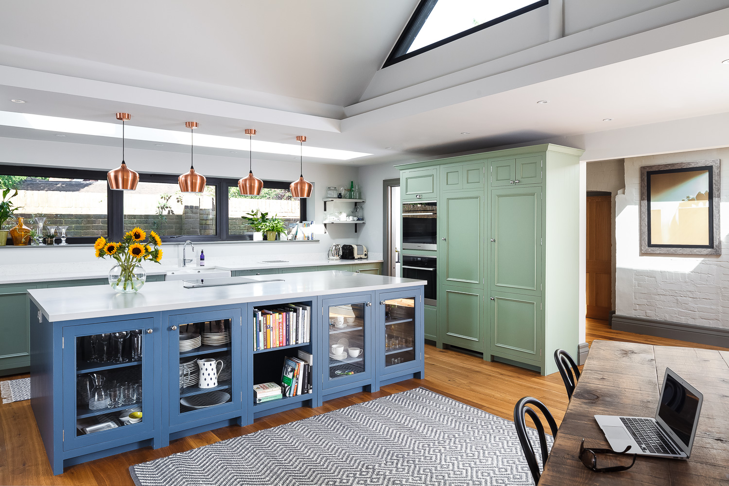 White House Cottage Kitchen