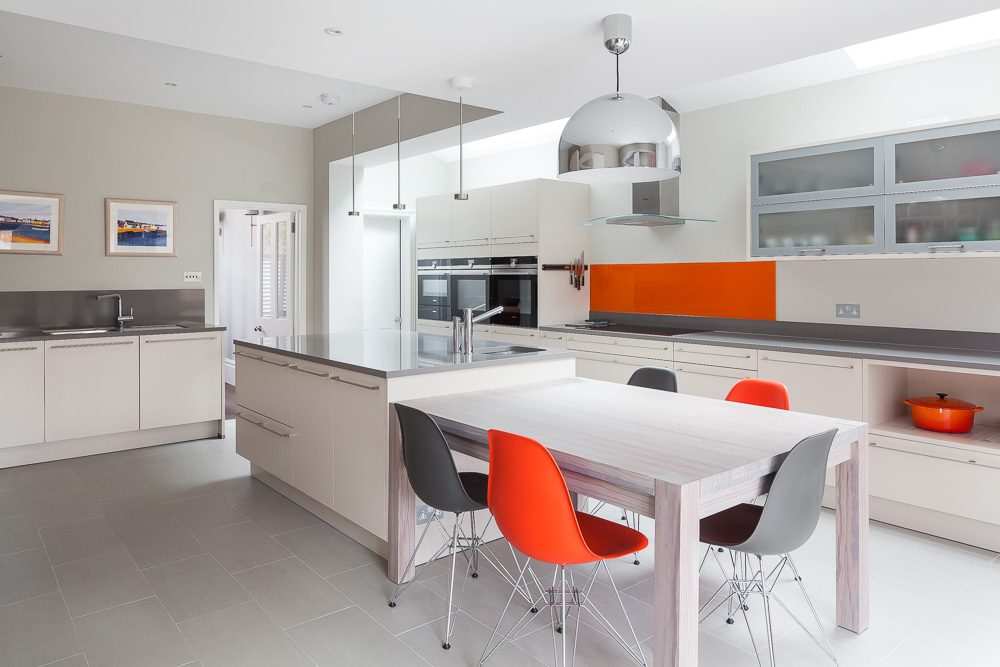 Kitchen area with dining table